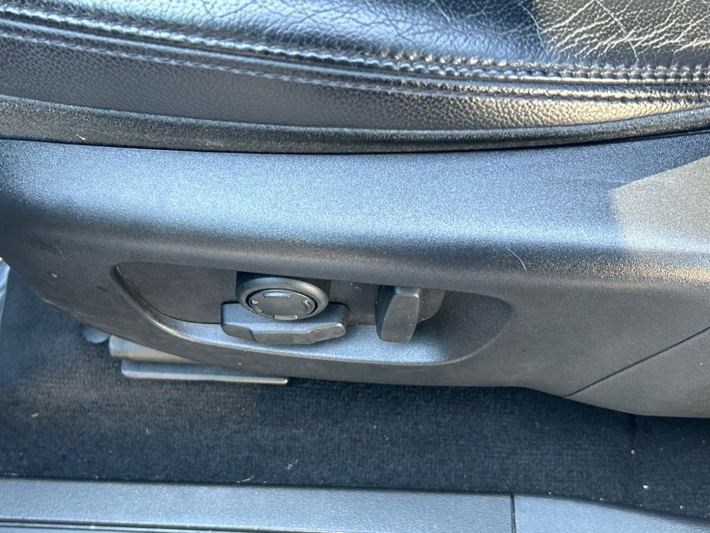 Used 2020 Land Rover Range Rover Evoque SE image 17