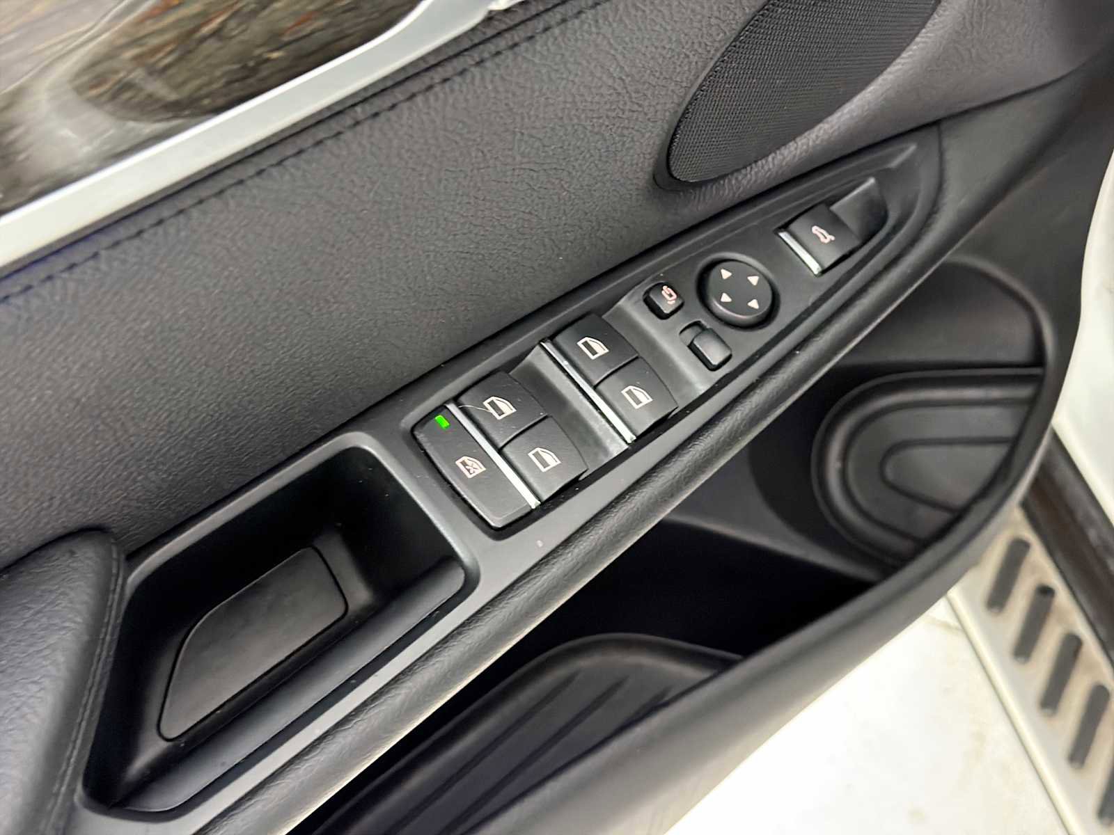 Used 2016 BMW X5 xDrive40e image 15