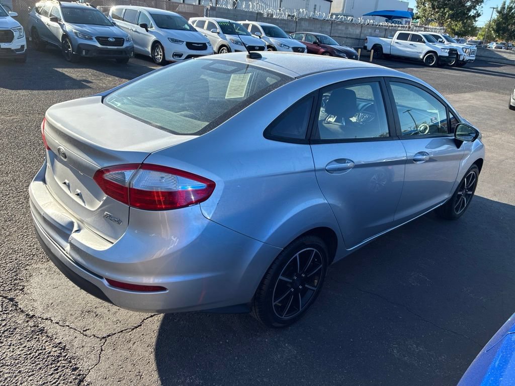 Used 2017 Ford Fiesta SE w/ Cold Weather Package FWD image 4