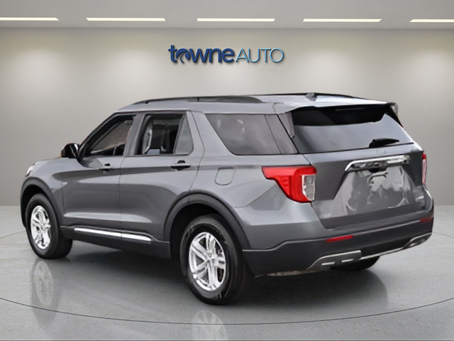 Used 2023 Ford Explorer XLT w/ Equipment Group 202A AWD/4WD image 5