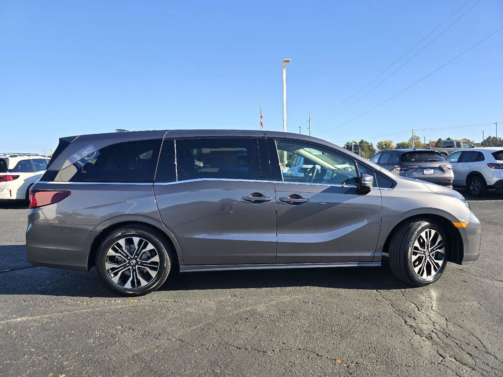 New 2027 Honda Odyssey Elite image 8