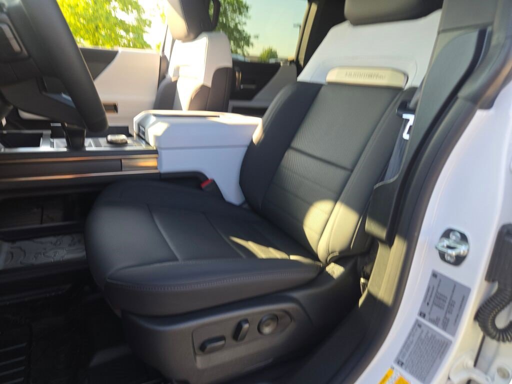 New 2025 GMC Hummer EV 2X image 29