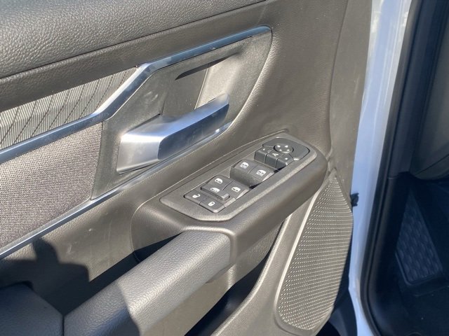 New 2026 RAM 1500 4x4 Crew Cab image 13