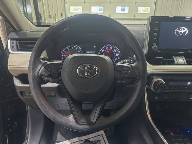 Used 2019 Toyota RAV4 XLE image 16