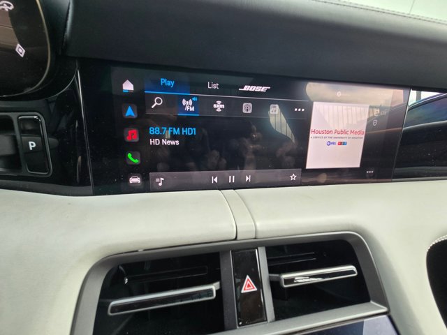 Used 2021 Porsche Taycan 4S image 9