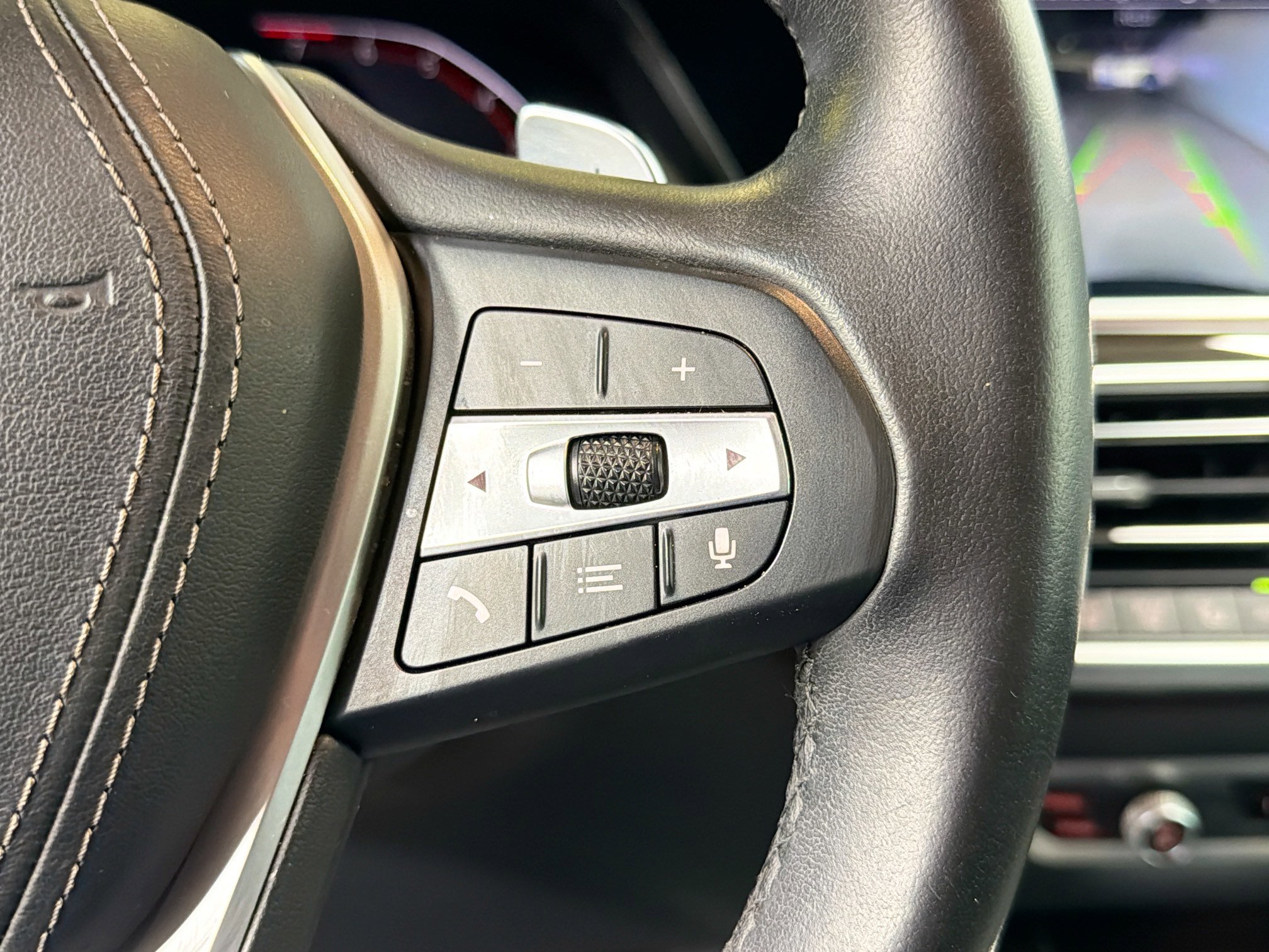 Used 2020 BMW X5 sDrive40i w/ Premium Package image 37