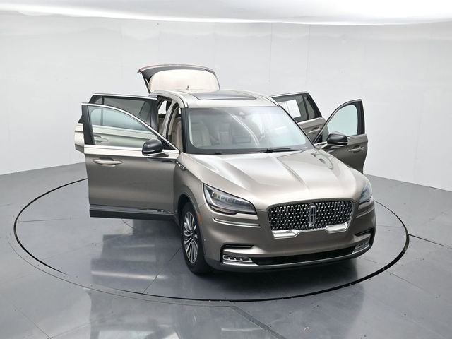 Used 2020 Lincoln Aviator Reserve w/ Equipment Group 201A image 49