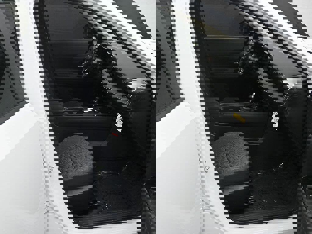 New 2026 Nissan Kicks SV image 26