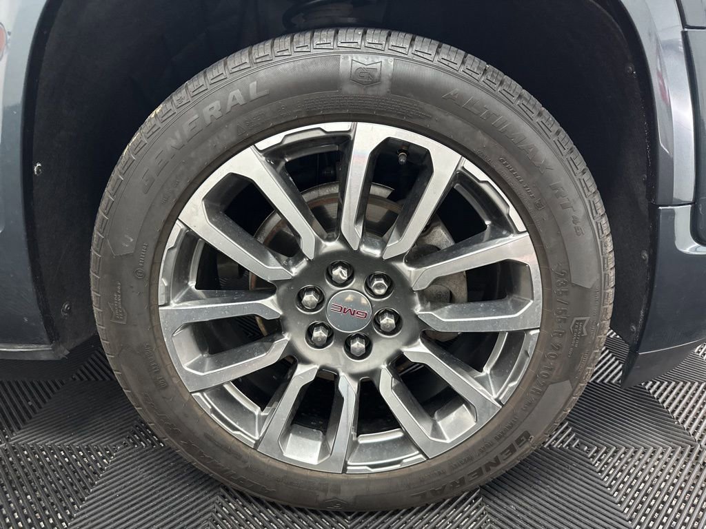 Used 2020 GMC Acadia Denali w/ LPO, Floor Liner Package image 42