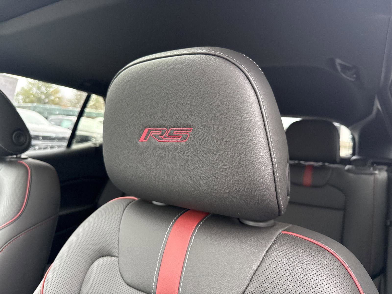 New 2026 Chevrolet Trax RS w/ Sunroof Package image 18