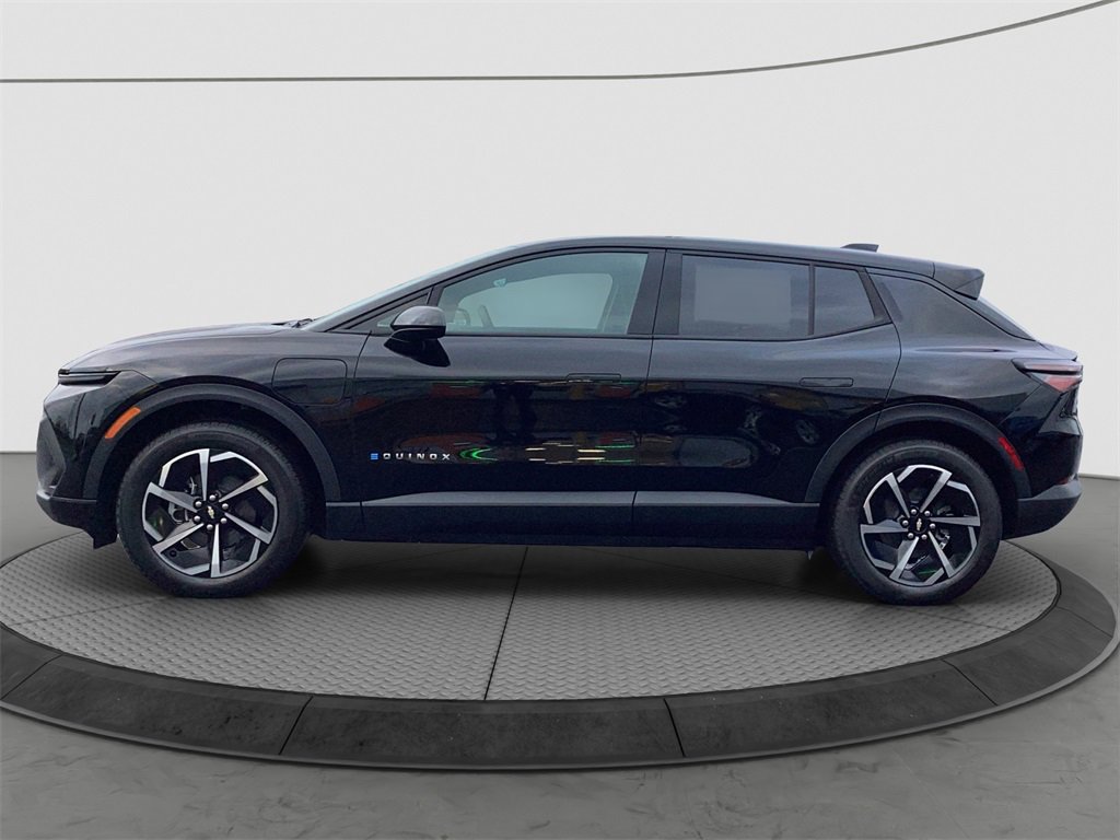 New 2026 Chevrolet Equinox EV LT image 4