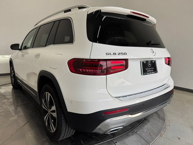 Certified 2024 Mercedes-Benz GLB 250 image 8