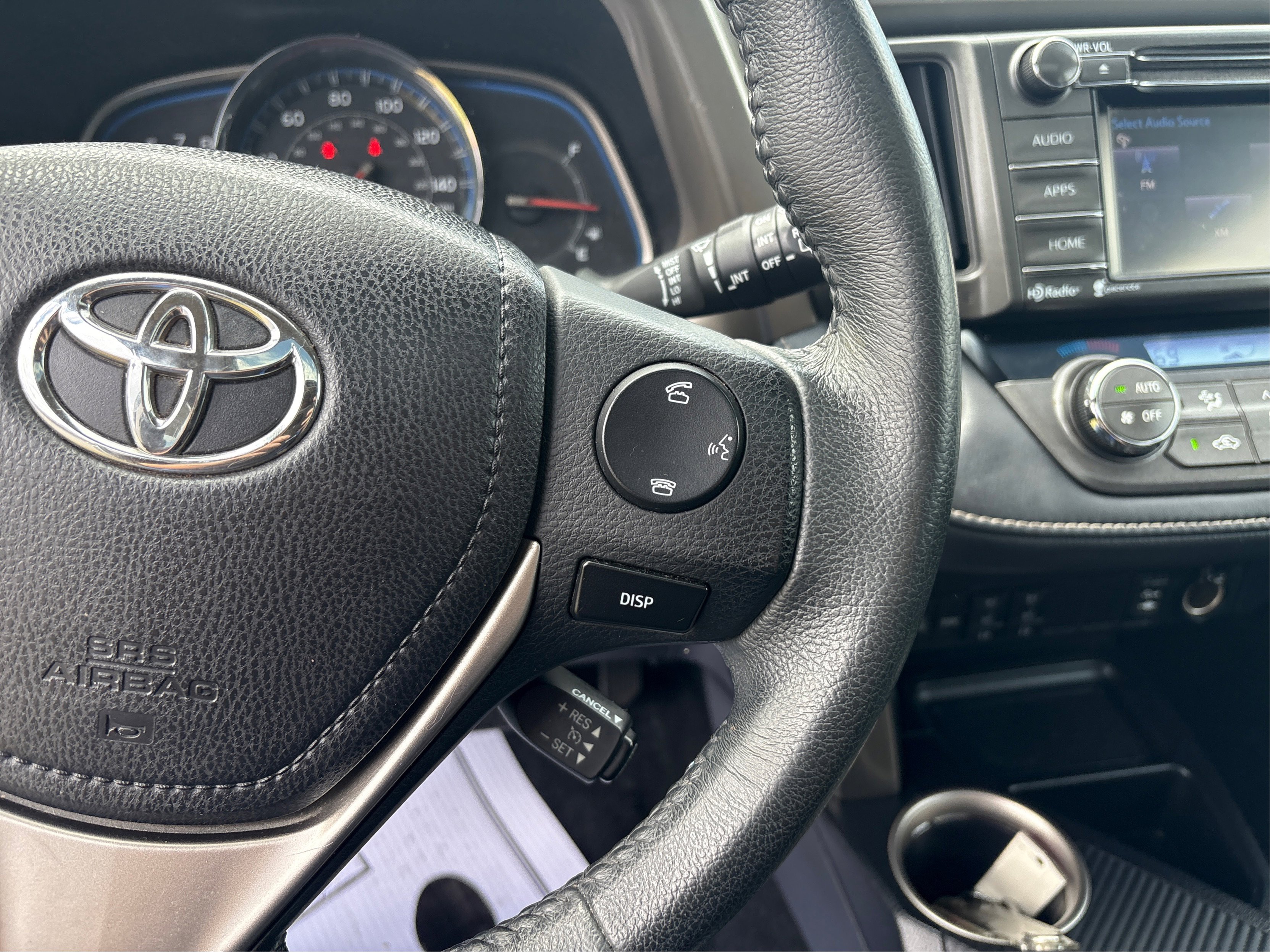 Used 2015 Toyota RAV4 Limited image 24