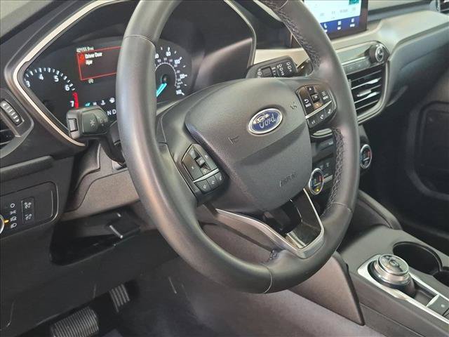 Certified 2021 Ford Escape SE w/ SE Sport Appearance Package FWD image 9