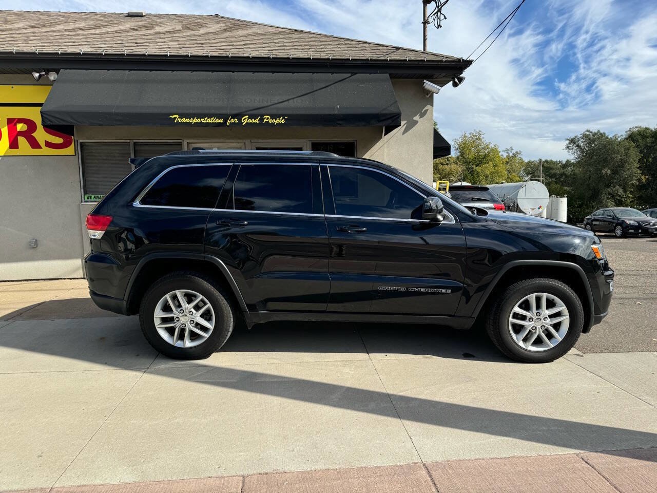 Used 2017 Jeep Grand Cherokee Laredo w/ Quick Order Package 23E image 6