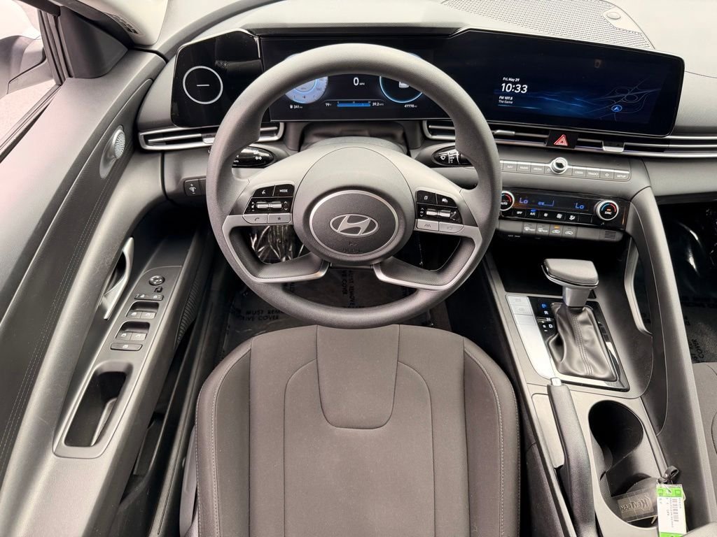 Used 2024 Hyundai Elantra SEL FWD image 16