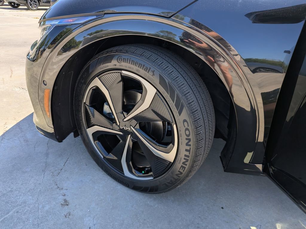 Certified 2023 Kia EV6 GT-Line w/ GT-Line White Seat Package AWD/4WD image 35