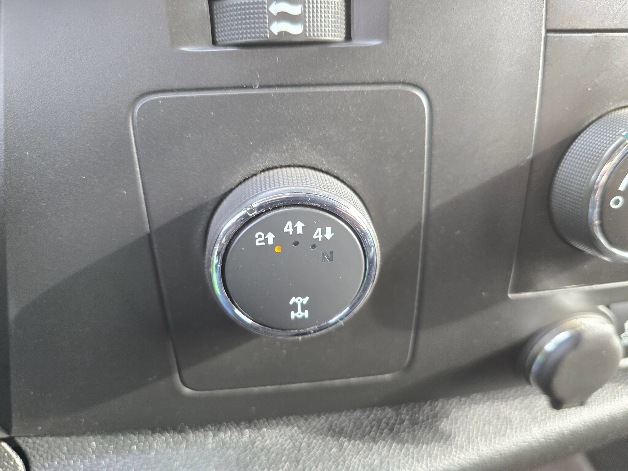 Used 2014 Chevrolet Silverado 2500 LT AWD/4WD image 20