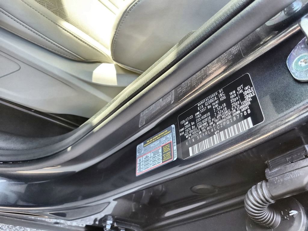 Used 2023 Kia Sorento S w/ Panoramic Sunroof Package image 32