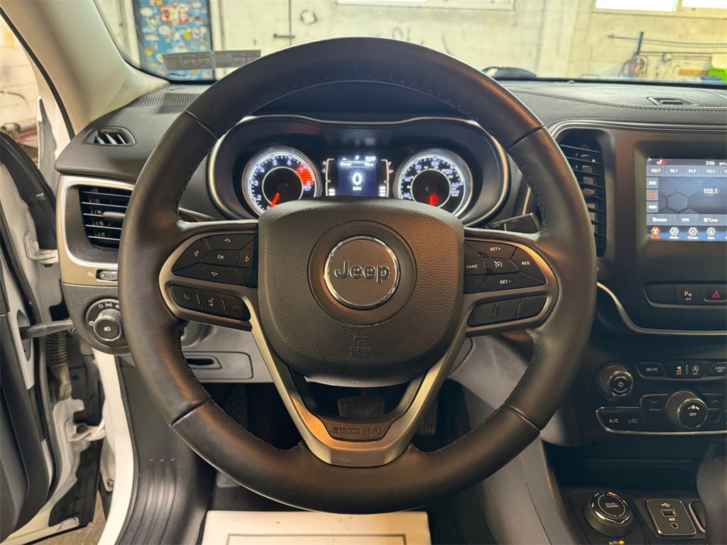 Used 2019 Jeep Cherokee Latitude Plus w/ Cold Weather Group image 15