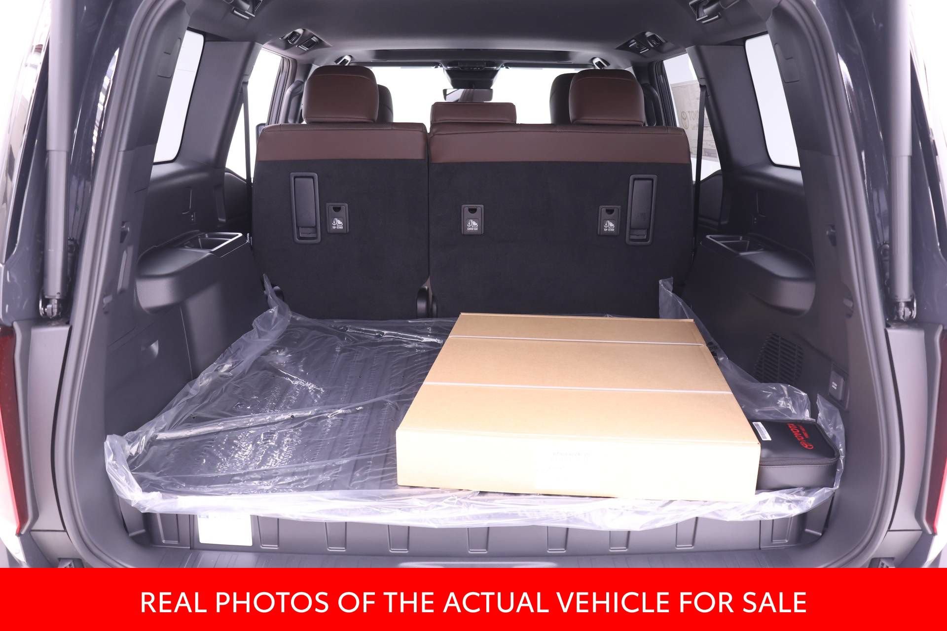 New 2027 Toyota Land Cruiser w/ Premium Package AWD/4WD image 15