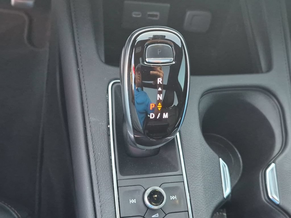 Used 2022 Cadillac XT4 Sport w/ Enhanced Visibility Package FWD image 19
