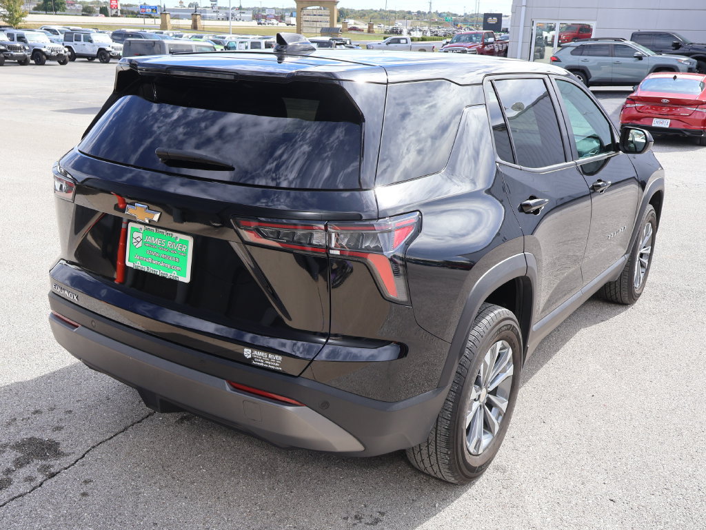 Used 2026 Chevrolet Equinox LT w/ Convenience Package II FWD image 5