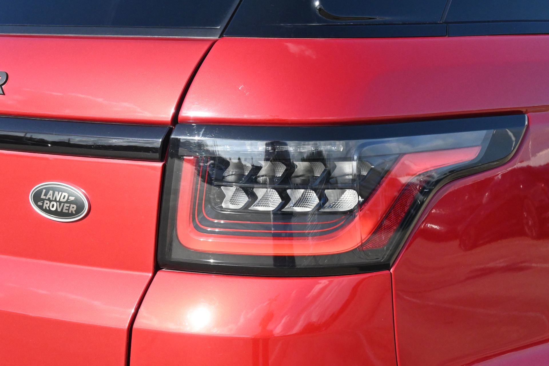 Used 2020 Land Rover Range Rover Sport SE AWD/4WD image 23