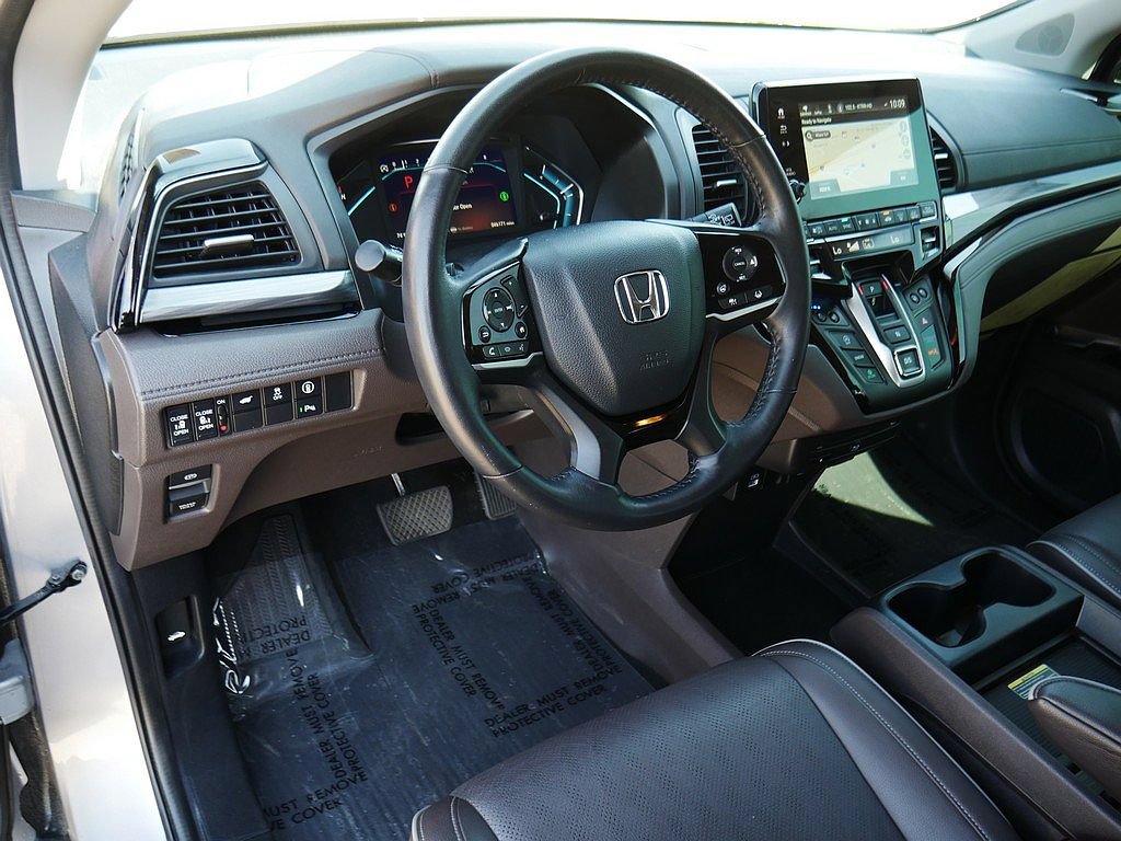 Used 2024 Honda Odyssey Elite image 11