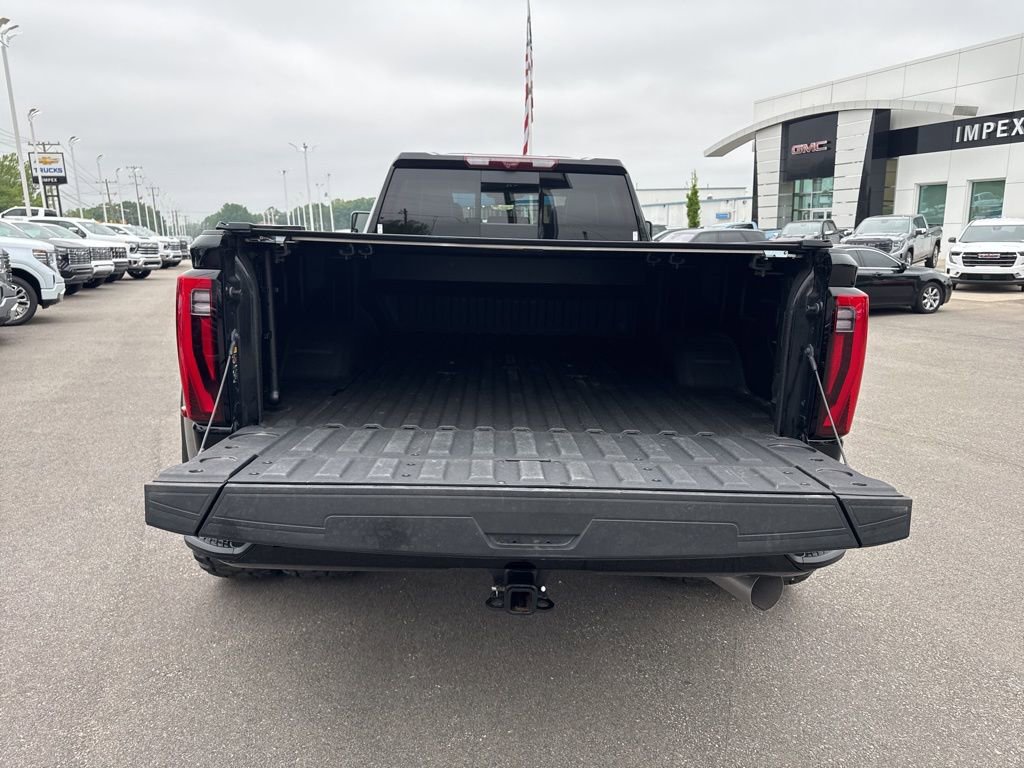 Used 2024 GMC Sierra 3500 Denali Ultimate AWD/4WD image 32