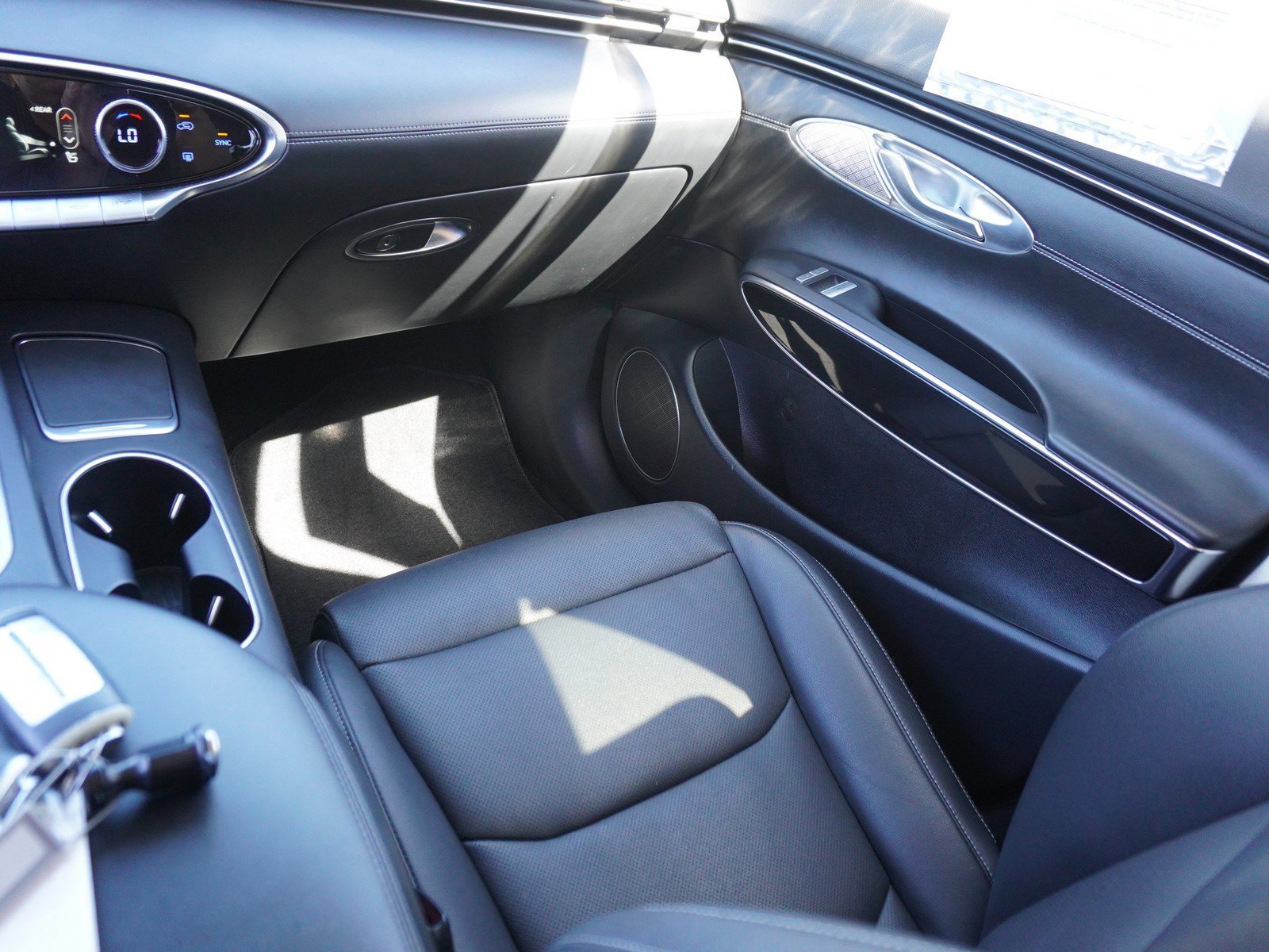 Used 2023 Genesis GV70 2.5T image 17