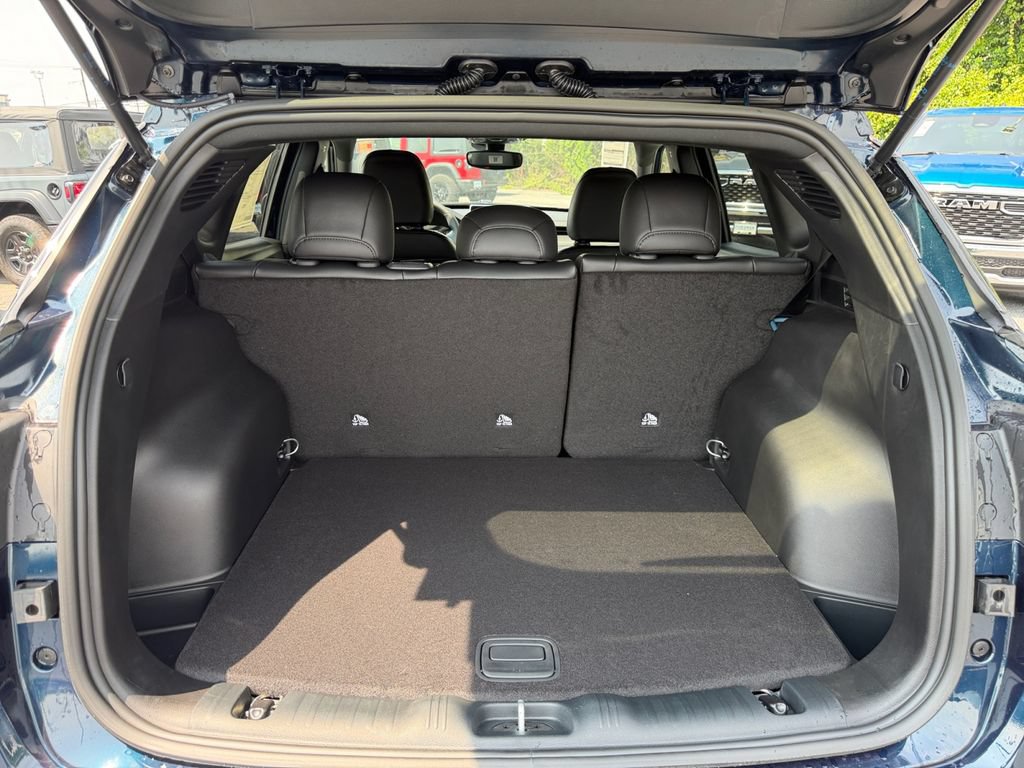 New 2026 Jeep Compass Latitude AWD/4WD image 16