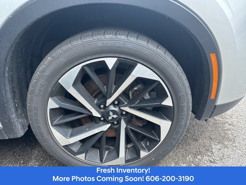 Used 2024 Mitsubishi Outlander SE AWD/4WD image 4