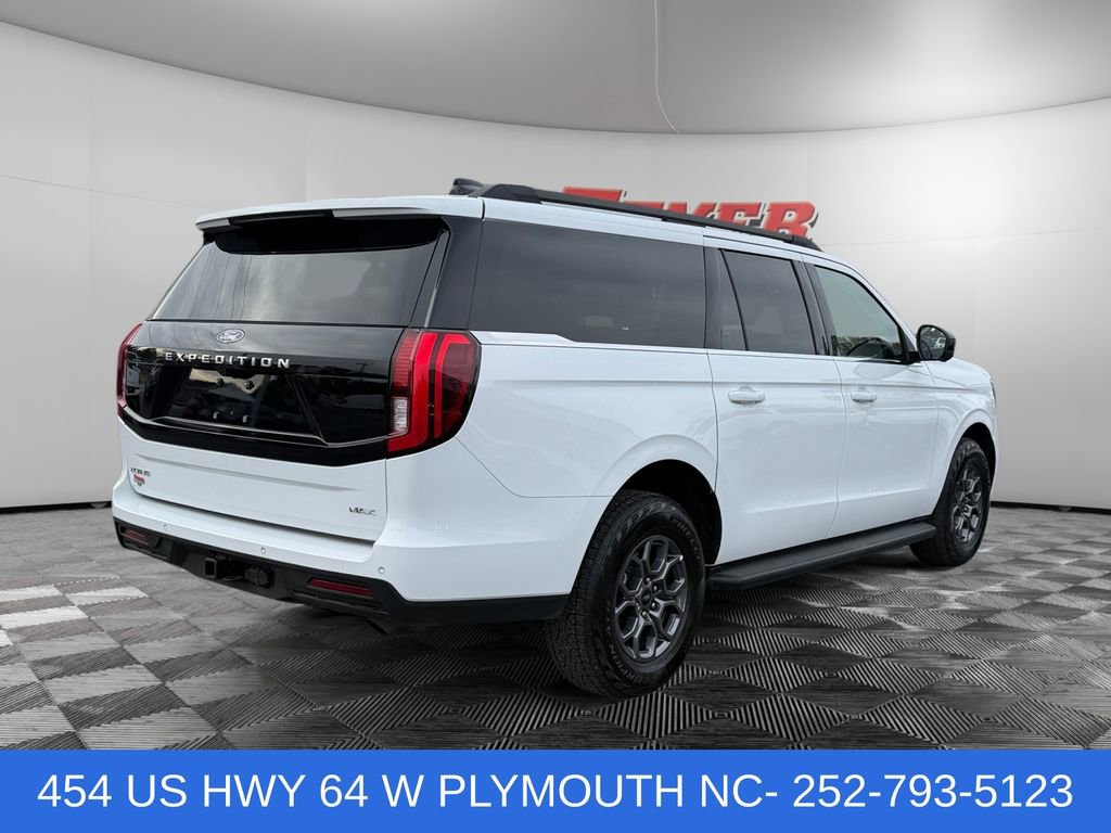 Used 2025 Ford Expedition Max Active AWD/4WD image 5