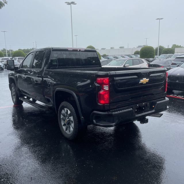 Used 2025 Chevrolet Silverado 2500 Custom w/ Custom Value Package AWD/4WD image 2