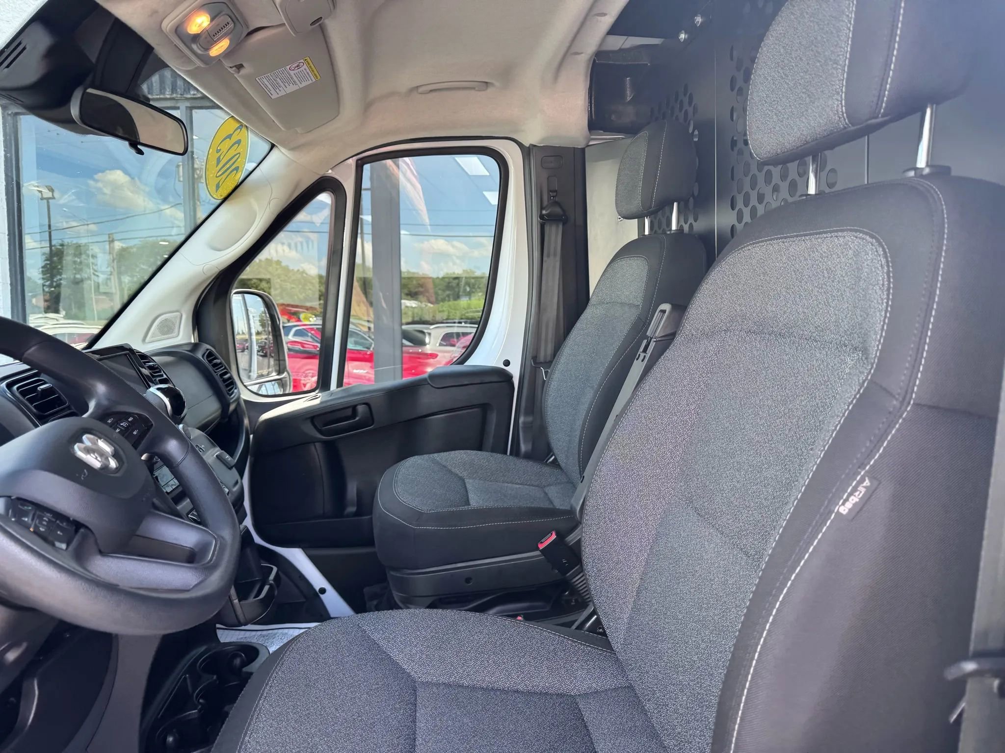 Used 2023 RAM ProMaster 2500 image 11