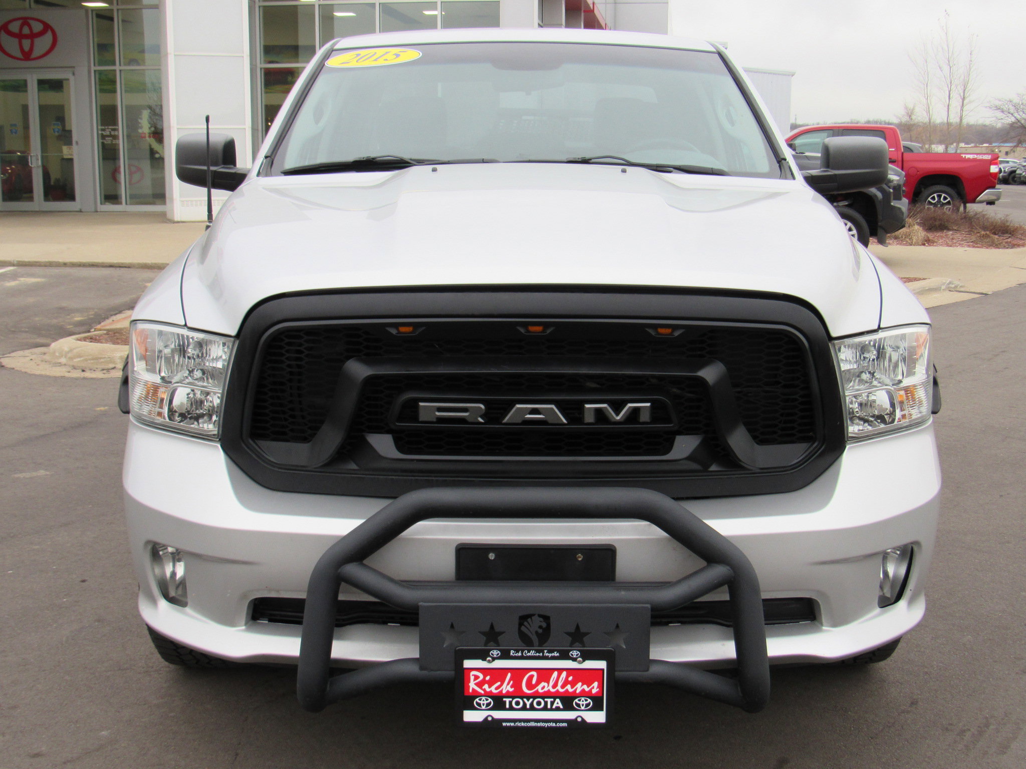Used 2015 RAM 1500 Express image 3