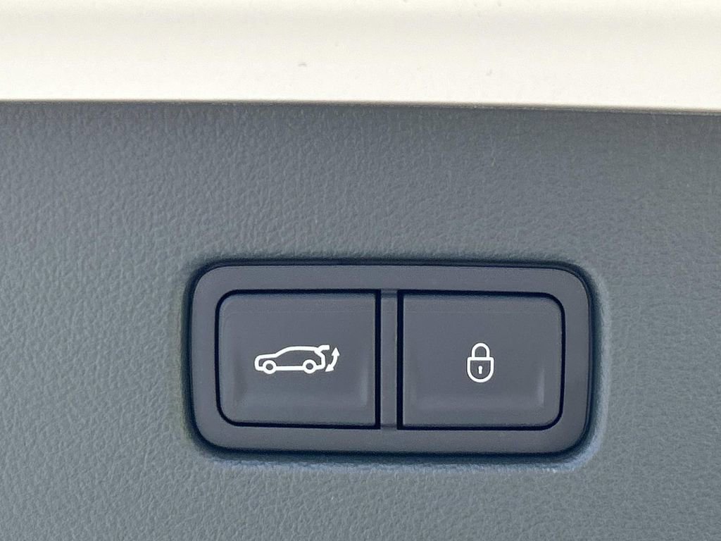 New 2026 Genesis GV80 2.5T Advanced image 13