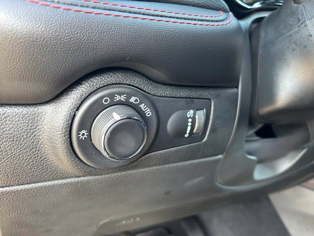 Used 2025 Dodge Durango GT AWD/4WD image 26