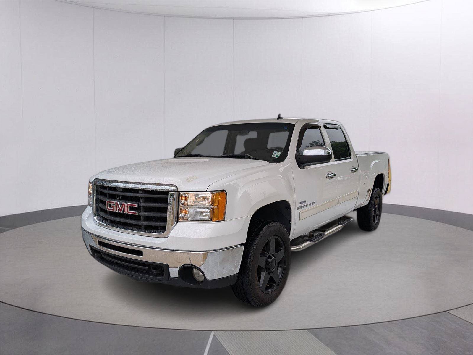 Used 2007 GMC Sierra 2500 SLE w/ EZ-Lift Tailgate Package