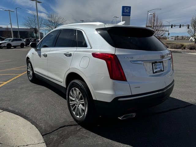 Used 2017 Cadillac XT5 Luxury w/ Driver Awareness Package AWD/4WD image 6