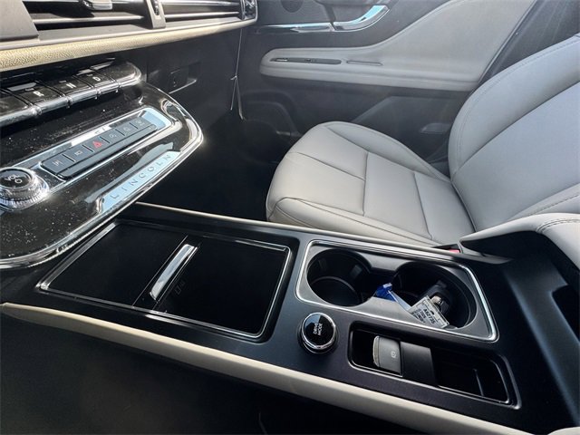 New 2026 Lincoln Corsair Premiere image 23