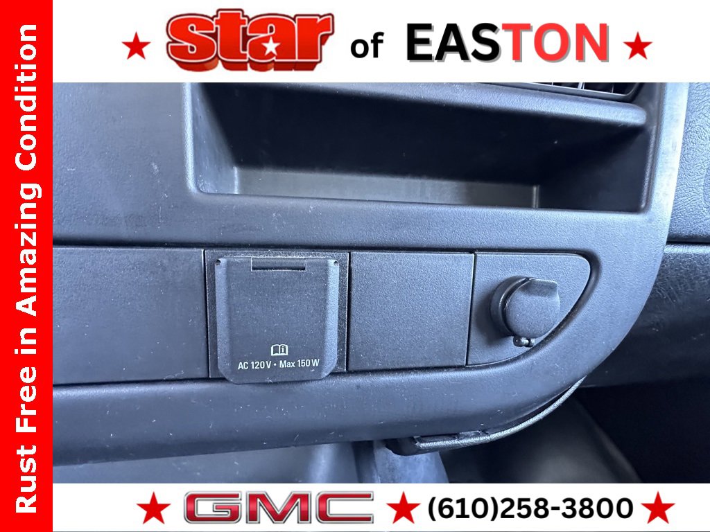Used 2015 GMC Savana 3500 Extended w/ Smoker's Package image 16