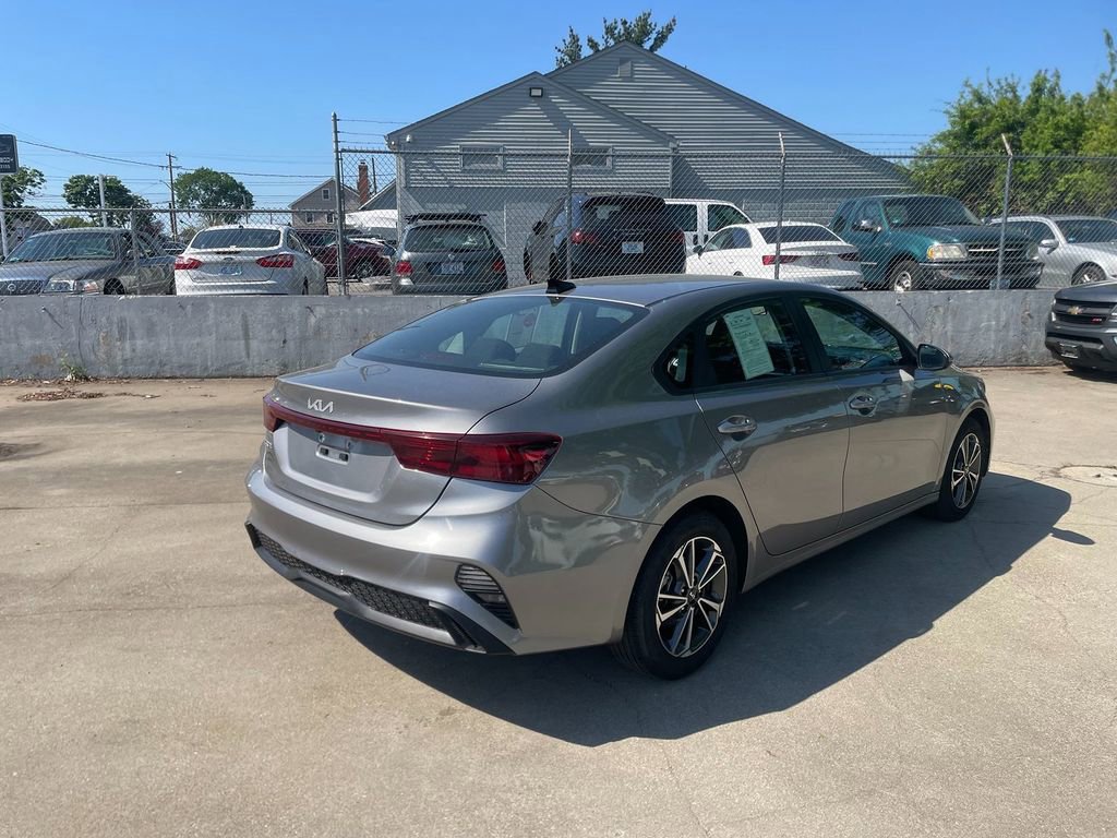 Used 2024 Kia Forte LXS FWD image 5