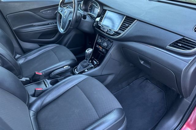 Used 2020 Buick Encore Preferred w/ Safety Package image 17