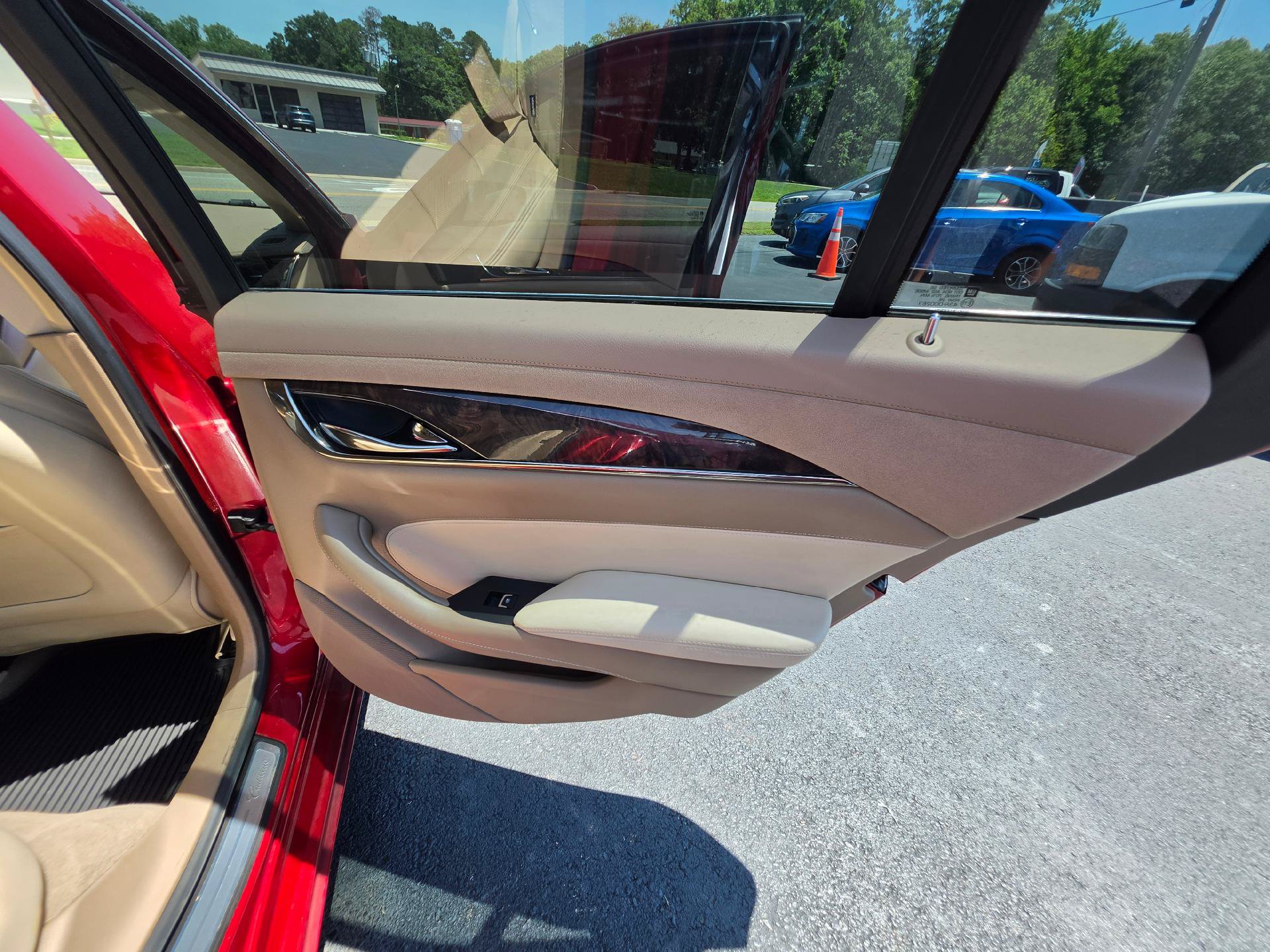 Used 2014 Cadillac CTS Luxury RWD image 13
