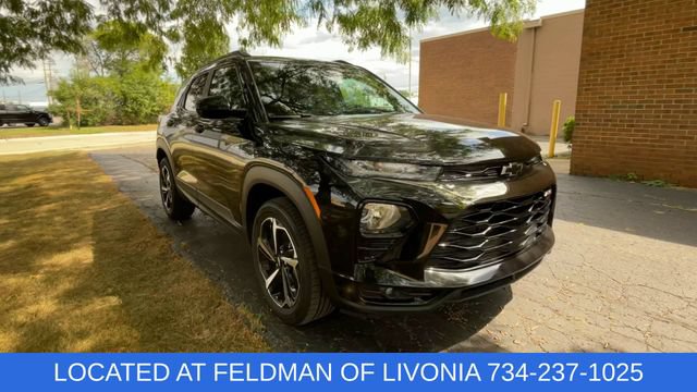 Certified 2023 Chevrolet TrailBlazer RS w/ Sun and Liftgate Package AWD/4WD image 2
