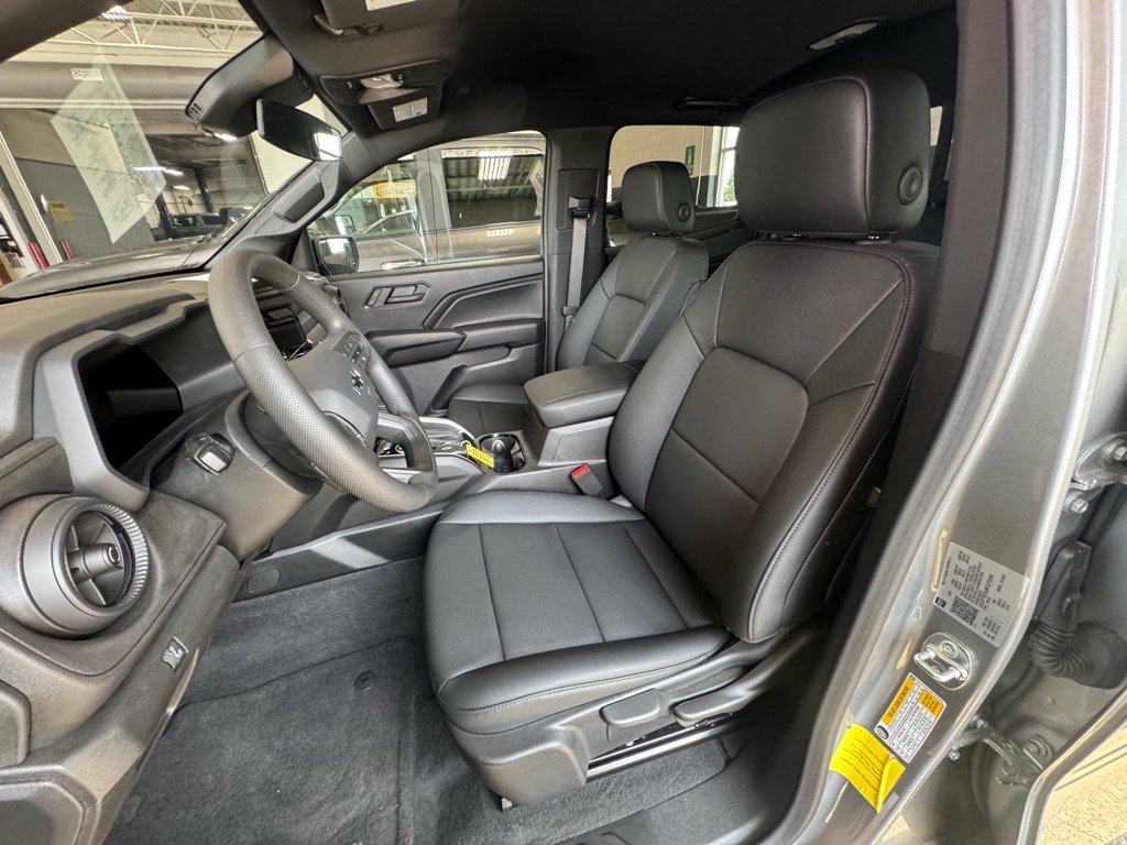 Used 2024 Chevrolet Colorado Trail Boss w/ Advanced Trailering Package image 18