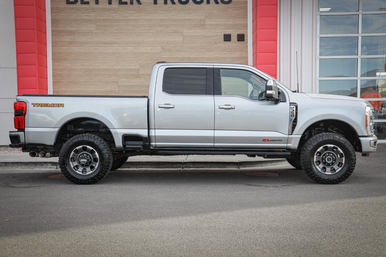 Used 2023 Ford F350 Platinum w/ Tremor Off-Road Package image 2