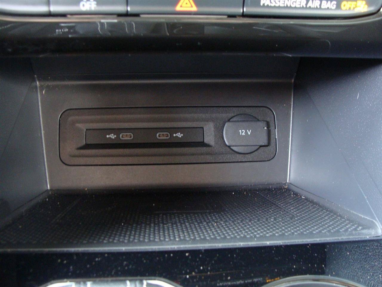 Used 2022 Volkswagen Atlas SE w/ Black Wheel Package FWD image 28